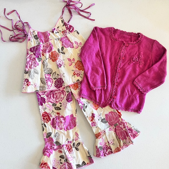 GORGEOUS!!! Summer set with adorable spaghetti straps and matching sweater❤️2T